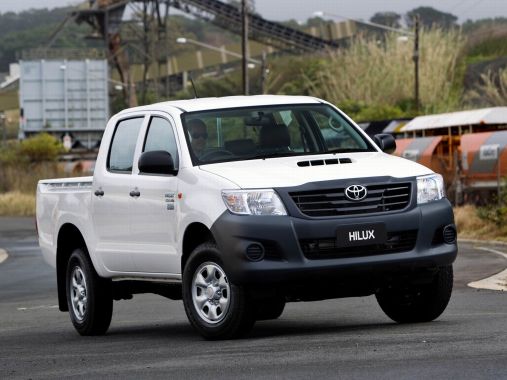  Toyota Hilux