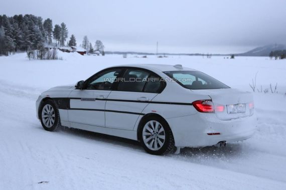 BMW 3-Series Plug-in Hybrid spy photo _04