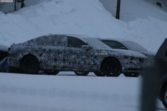 2016-BMW-7er-G11-Erlkoenig-7-Series-Spyshots-Pixner-07-1024x681