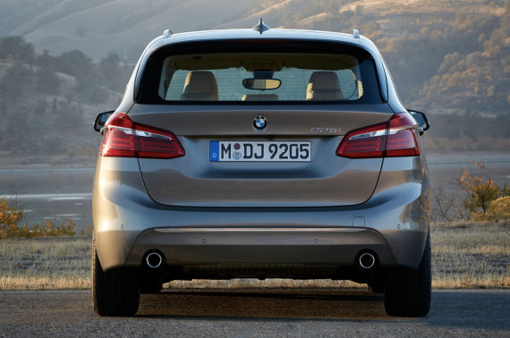 BMW 2-series Active Tourer 12