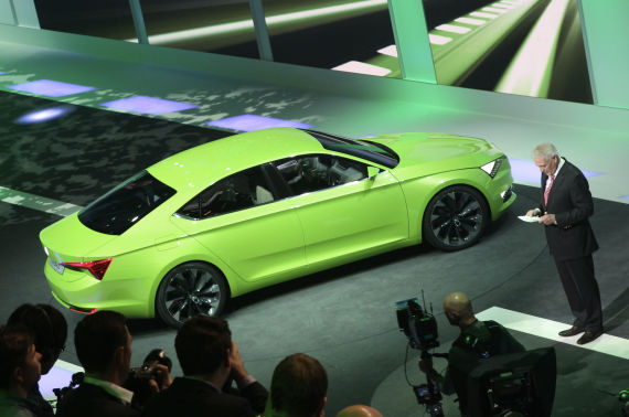 Skoda VisionC Concept Live 02