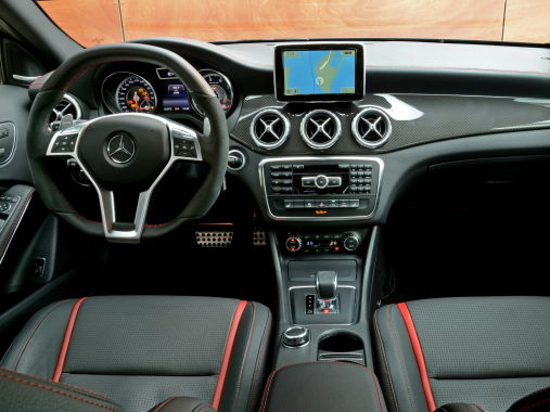 Mercedes-Benz GLA 45 AMG 03