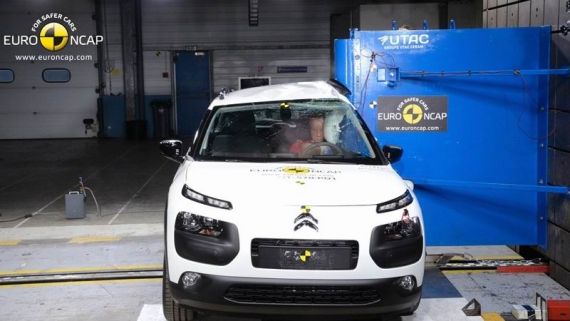 Citroen C4 CACTUS EuroNCAP 02