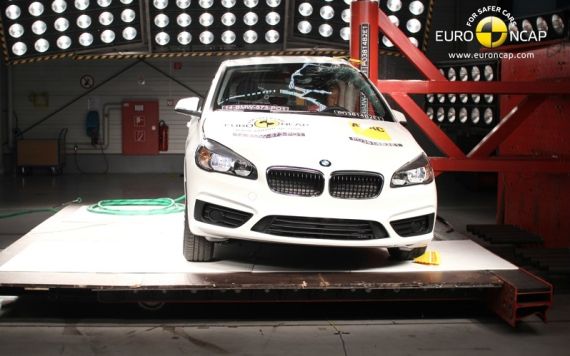 BMW 2 Series Active Tourer EuroNCAP 05