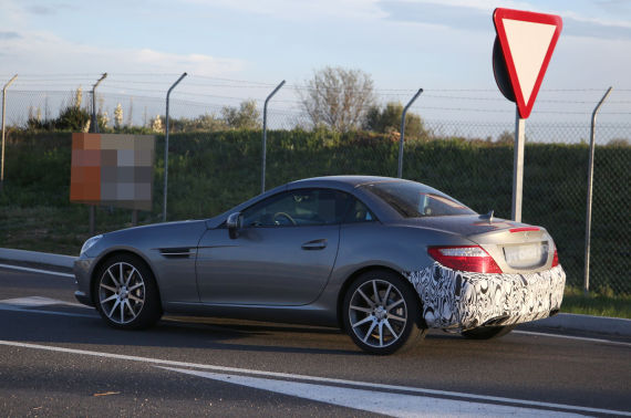 Mercedes-Benz SLK Facelift Spy 05