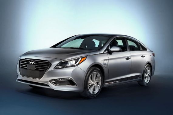 Hyundai Sonata Plug-in Hybrid Electric Vehicle 04