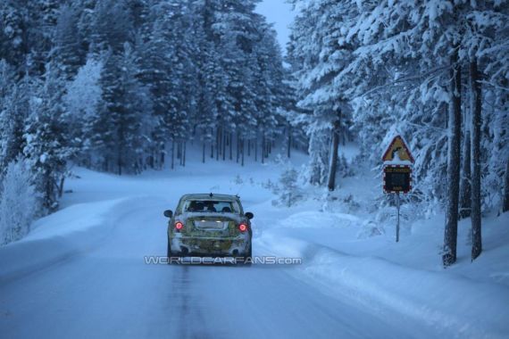 MINI Countryman spy 06