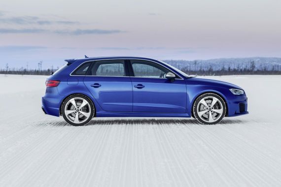 Audi RS3 Sportback in Sepang Blue _21