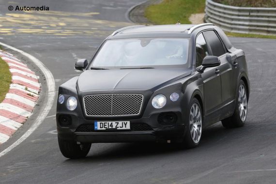 Bentley SUV spy 05