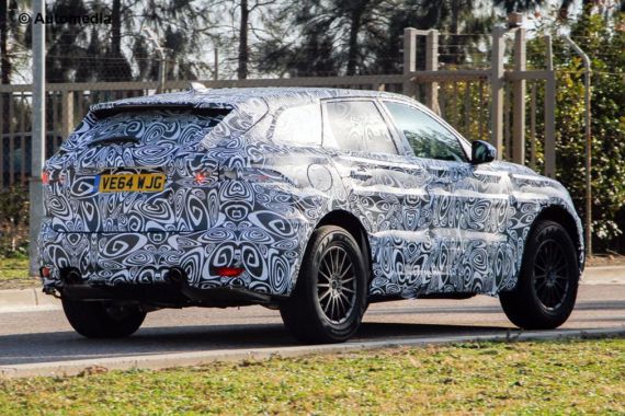 Jaguar F-Pace SUV spy 03