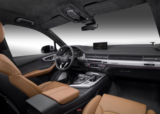 Audi Q7 e-tron 03