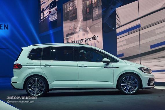 Volkswagen Touran Live 04