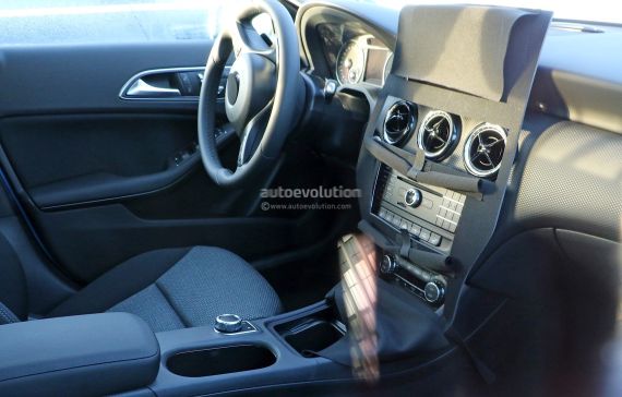 Mercedes-Benz A-Class facelift interior spy 02