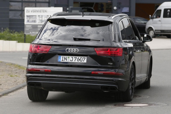 µϺSUV SQ7