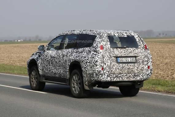 Next Mitsubishi Pajero spy 03