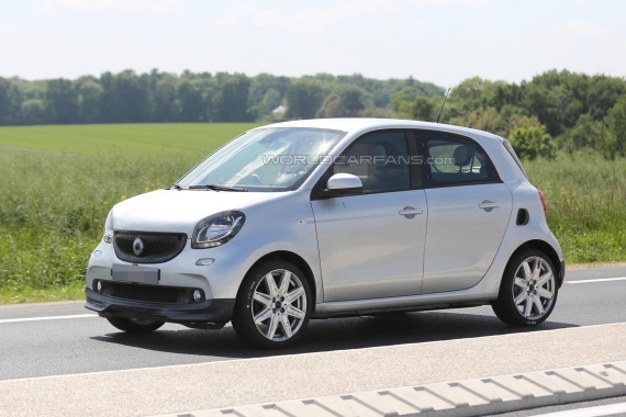 2016 Smart ForFour by Brabus spy photo _01