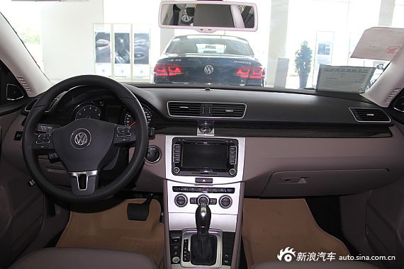 2012款迈腾2.0TSI至尊型