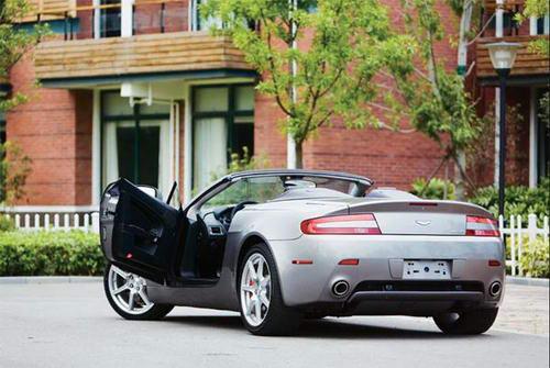 试驾阿斯顿-马丁v8 vantage roadster(图)