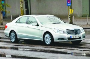 �±���E�ӳ�14���ױ�������ͬ����������