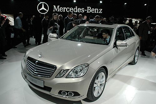 奔驰新E级轿车发布12日起在欧洲发售(图)