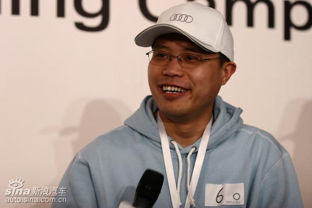 �µ���ɫ��ʻ��ݼӢѵ��Ӫ