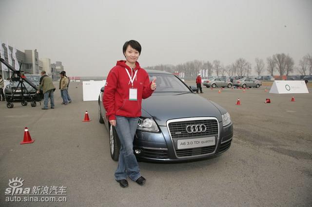 �µ���ɫ��ʻ��ݼӢѵ��Ӫ