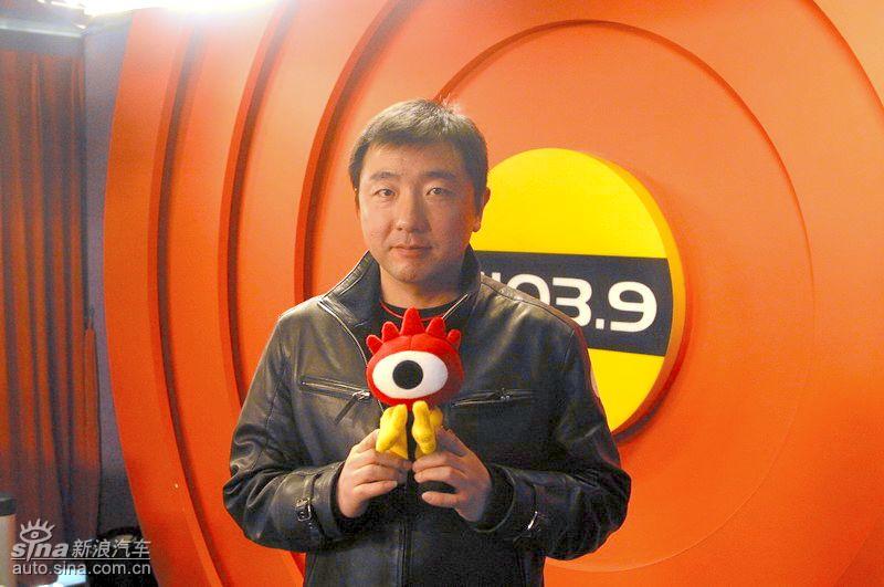 �µ���ɫ��ʻ��Ŀ��̸