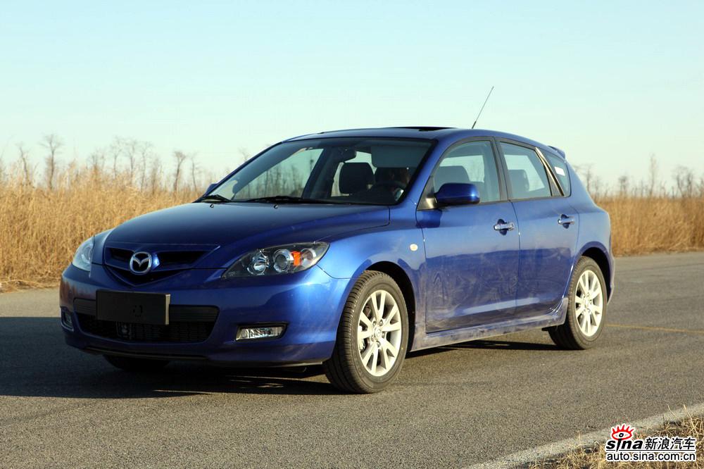 ԼMazda 3 Sport