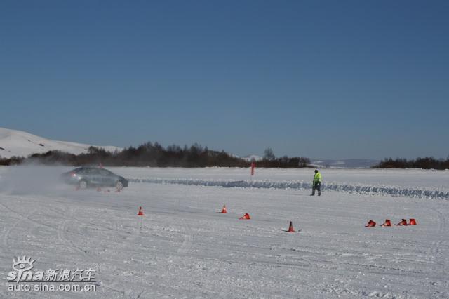 冰雪华尔兹--凯旋安全驾控体验 图片 新浪汽车 新浪网