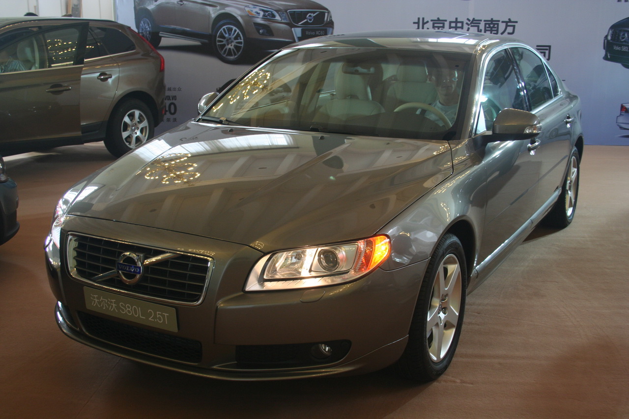 ֶVolvo S80L