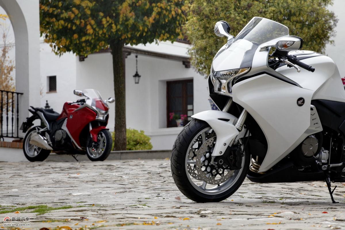 Honda VFR1200Fʽڹڷ ۼ۽25Ԫ