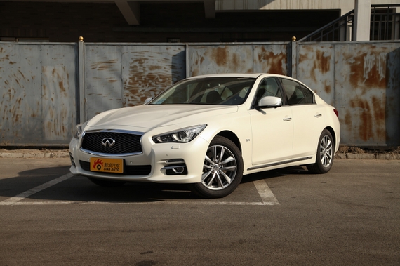 2015ӢQ50L 2.0TԶ