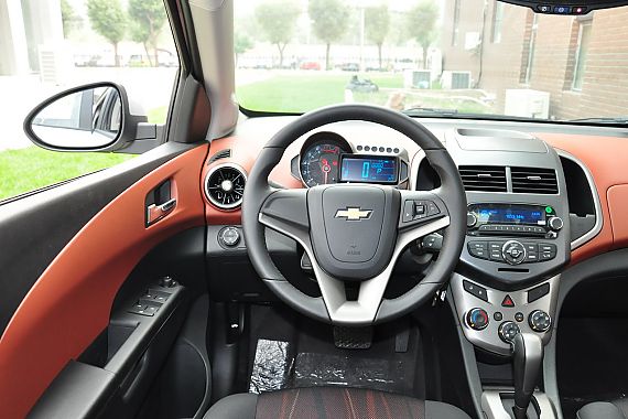 2011���(��i)Ψ�W�Ɏ����ꌍ(sh��)��