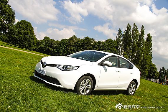 MG GT