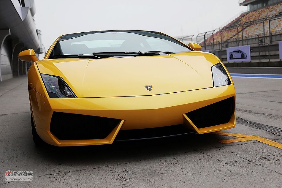  Gallardo 560