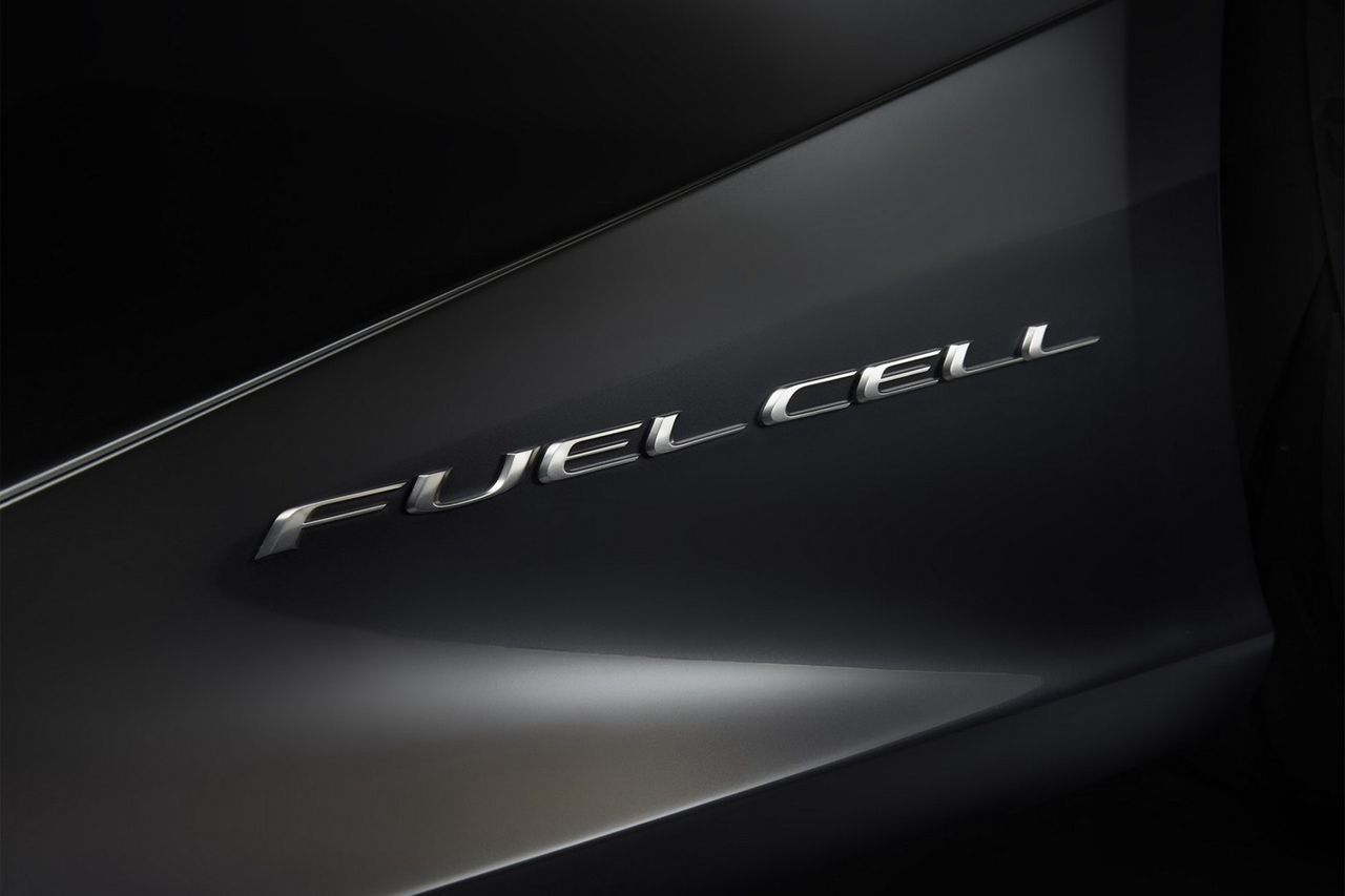 手势控制人机交互 LEXUS雷克萨斯LF-FC概念车