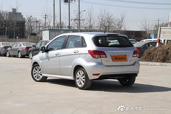 北京汽车E系列 贷款购车享0利息0手续费政策