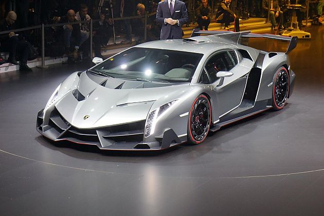 限9台 兰博基尼考虑生产veneno roadster