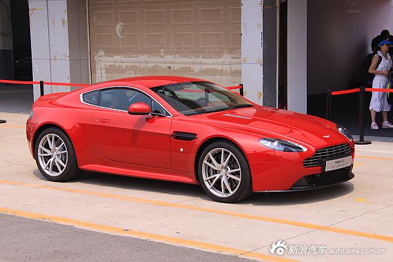 V8 Vantage ʵͼ