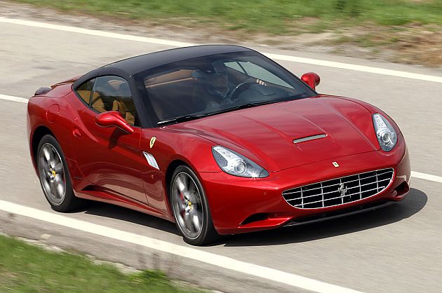 2013 Ferrari California first drive