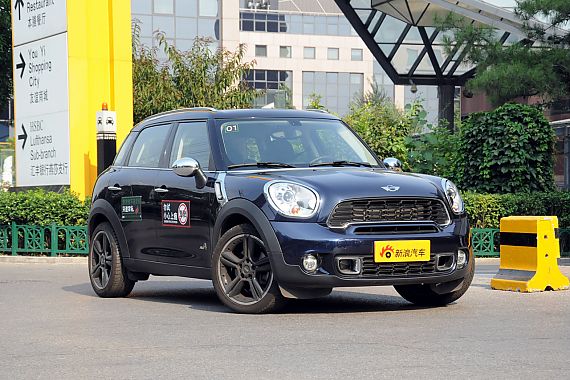 2011MINI COUNTRYMANʵ