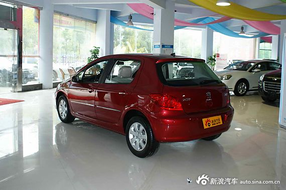 2012款标致307两厢