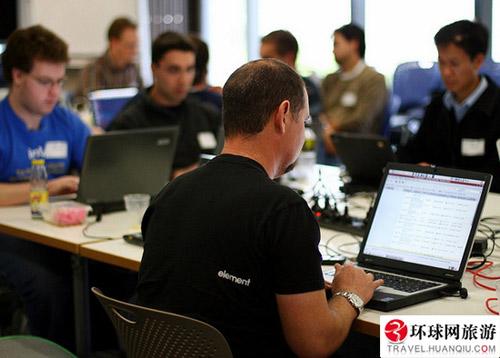 职业摄影师收入_职业旅行收入哪里来(2)