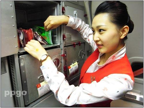 从里到外十招辨别真假<em>空姐</em>(组图)_新浪旅游_新