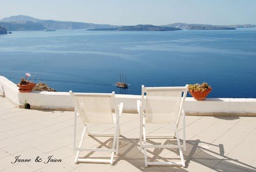A holiday to Santorini, must go to Fira and Oia