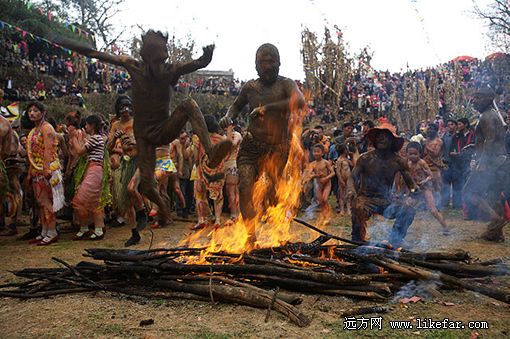 祭火神狂欢 摄影：孤虎行霞