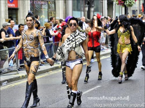 This year's parade is lively and extraordinary