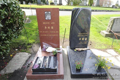 Bruce Lee and his son Li Guohao died in Shanqingshuixiu Seattle Hill Cemetery (Huang Songhui photo)