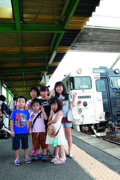 孩子们的列车之旅
