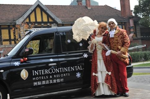 洲际酒店集团伦敦车传递圣诞好祝愿